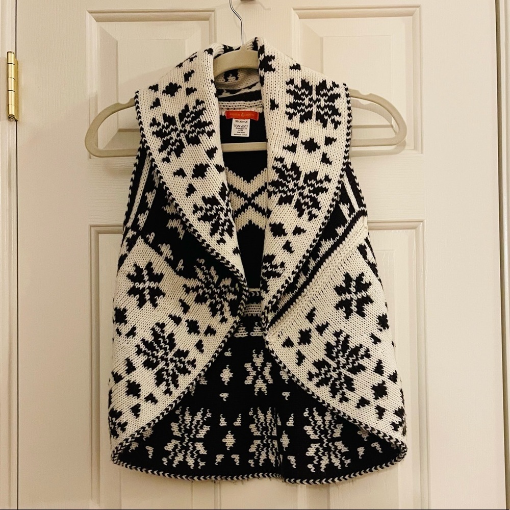 Knit Sweater Open Vest - Picture 1 of 3